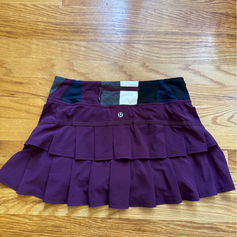 Lululemon Run Pace Setter Skirt Skort Plum Pow Stripe Angel Wing Size 4 Regular